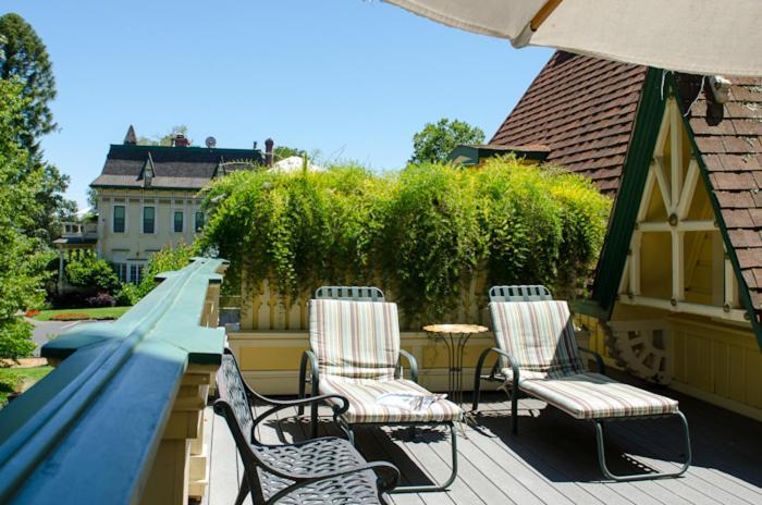Madrona Manor Hotel Healdsburg Exterior photo