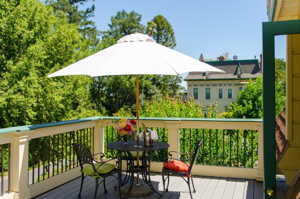 Madrona Manor Hotel Healdsburg Exterior photo