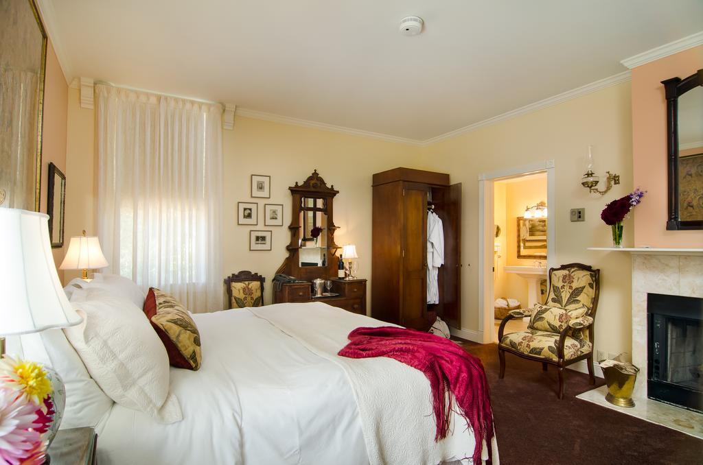 Madrona Manor Hotel Healdsburg Exterior photo