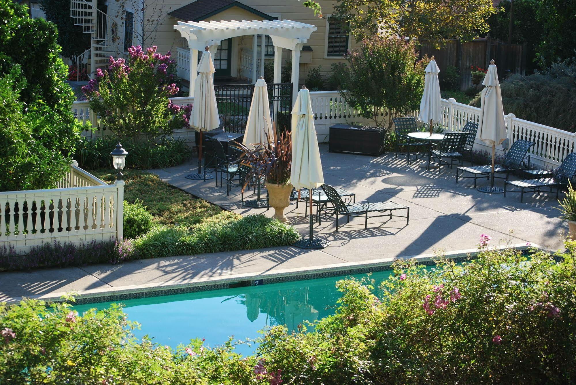 Madrona Manor Hotel Healdsburg Exterior photo